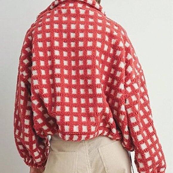 Red Casual Women's Checkered Fleece Cropped Sherpa Jacket - Picture 2 of 5